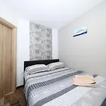 Dvor Apartment