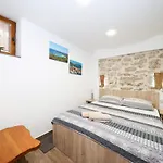 Dvor Apartment *