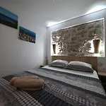 Apartment Dvor *