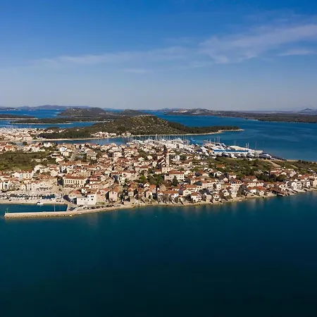 Dvor Apartmán Betina (Sibenik-Knin)