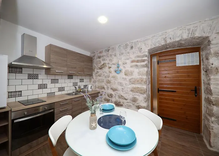 Appartement Dvor Betina (Sibenik-Knin)